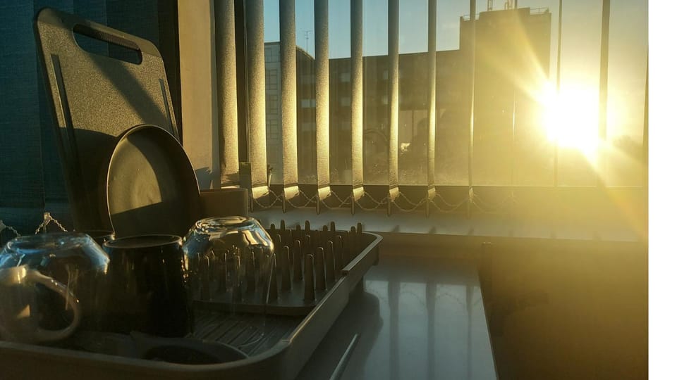 Kitchen or kitchenette, Sunrise