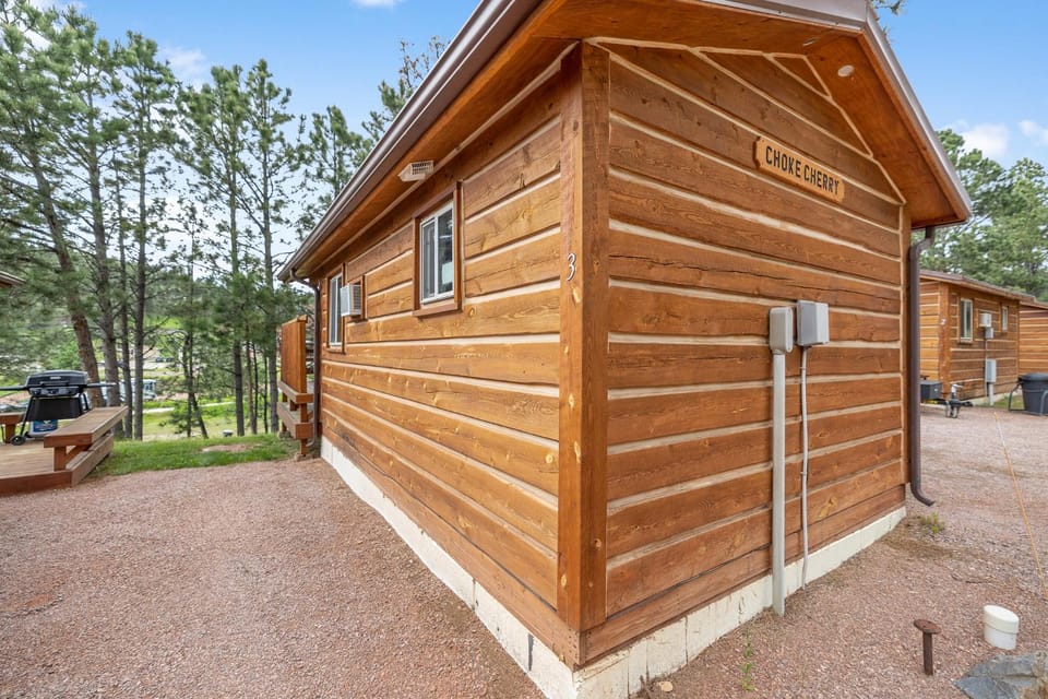 Black Hills Trailside Park Resort Campground/ 
RV Resort in Hill City