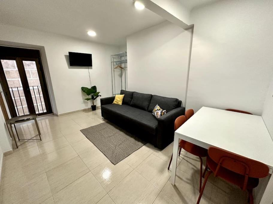 Little Horse Apartments 2 Apartment in Tarragona