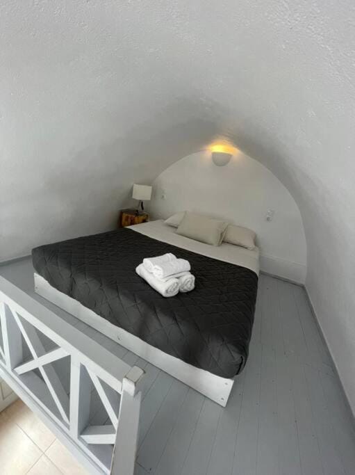 VITAMIN STUDIO House in Oia