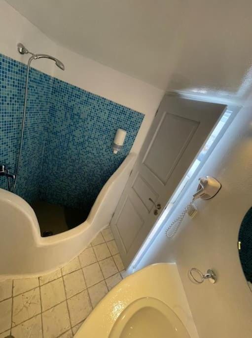 VITAMIN STUDIO House in Oia