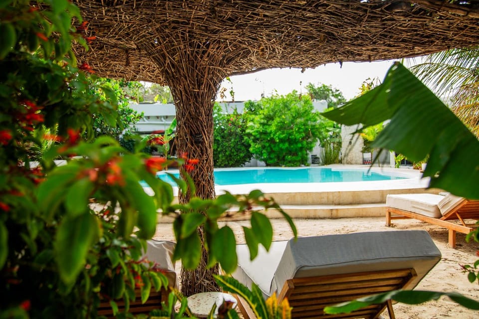 Swimming pool