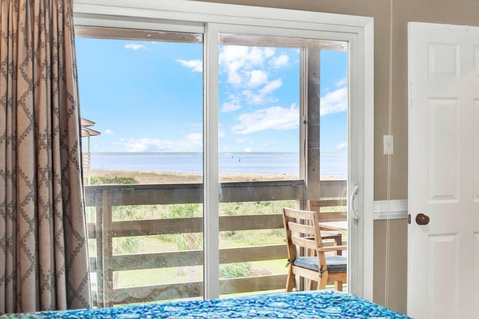 Lighthouse Point Rental 35C House in Tybee Island