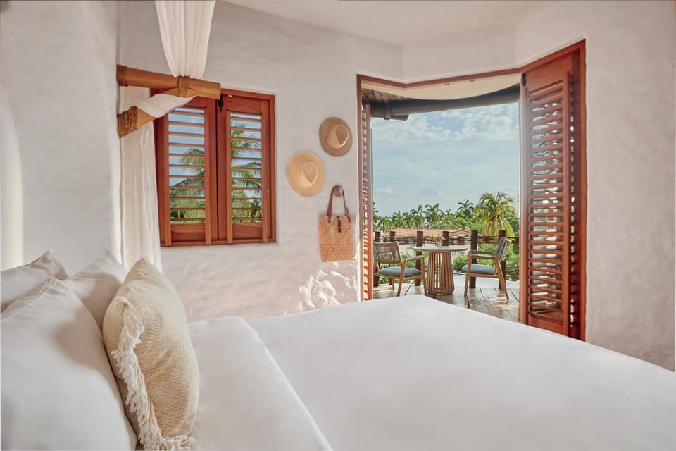 Bed, Sunrise, currency exchange, currency exchange, safe