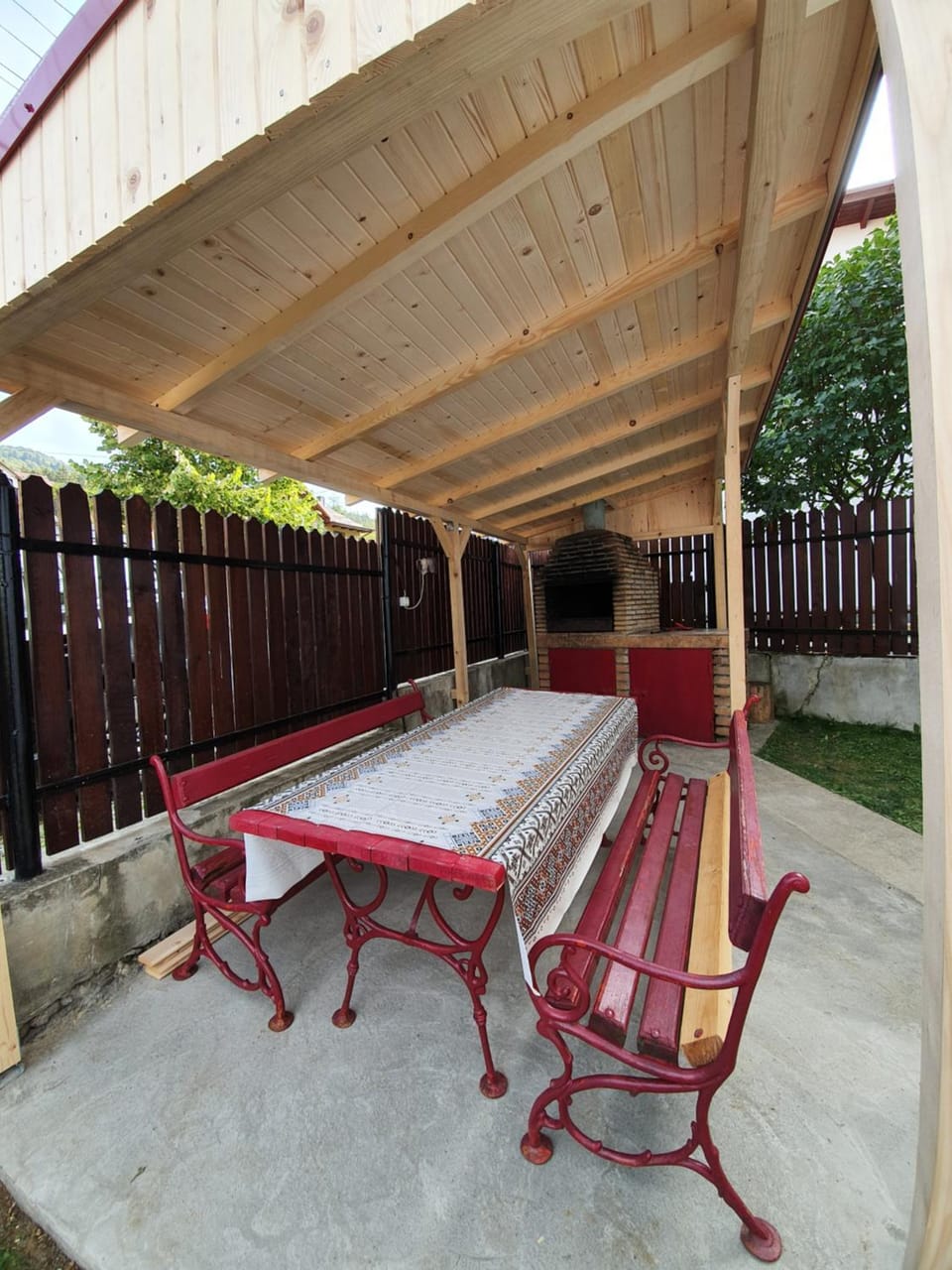BBQ facilities, Garden