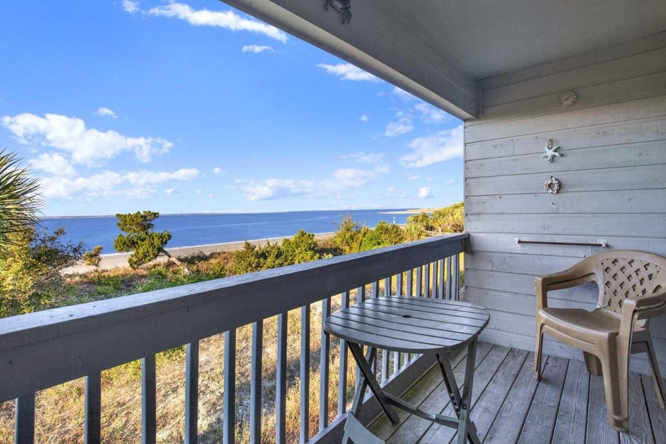 Savannah Beach & Racquet Club 211B House in Tybee Island