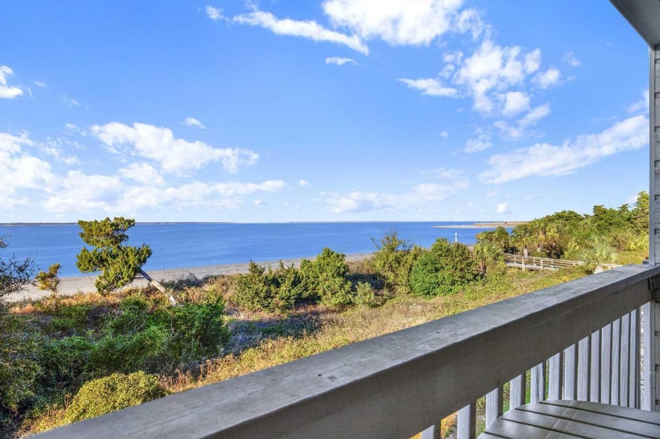 Savannah Beach & Racquet Club 211B House in Tybee Island