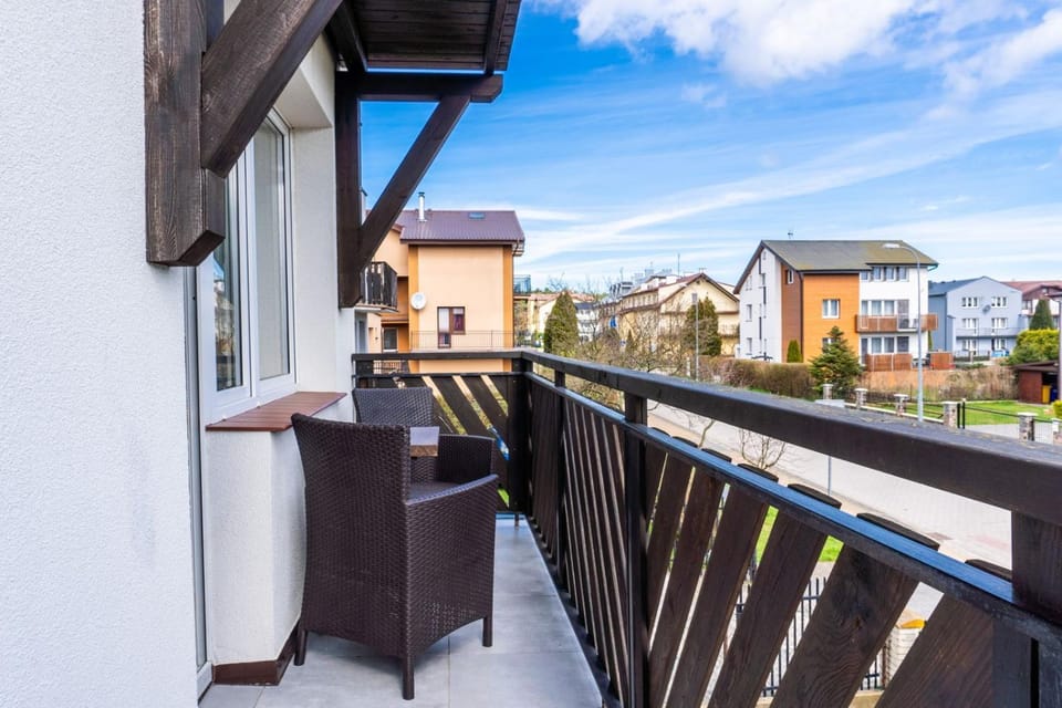 Property building, View (from property/room), Balcony/Terrace