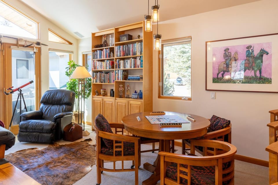 Warm Springs Ski Way Home with Pool, Pickleball, and More! House in Ketchum