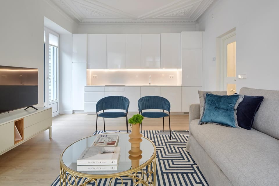 Kitchen or kitchenette, Living room