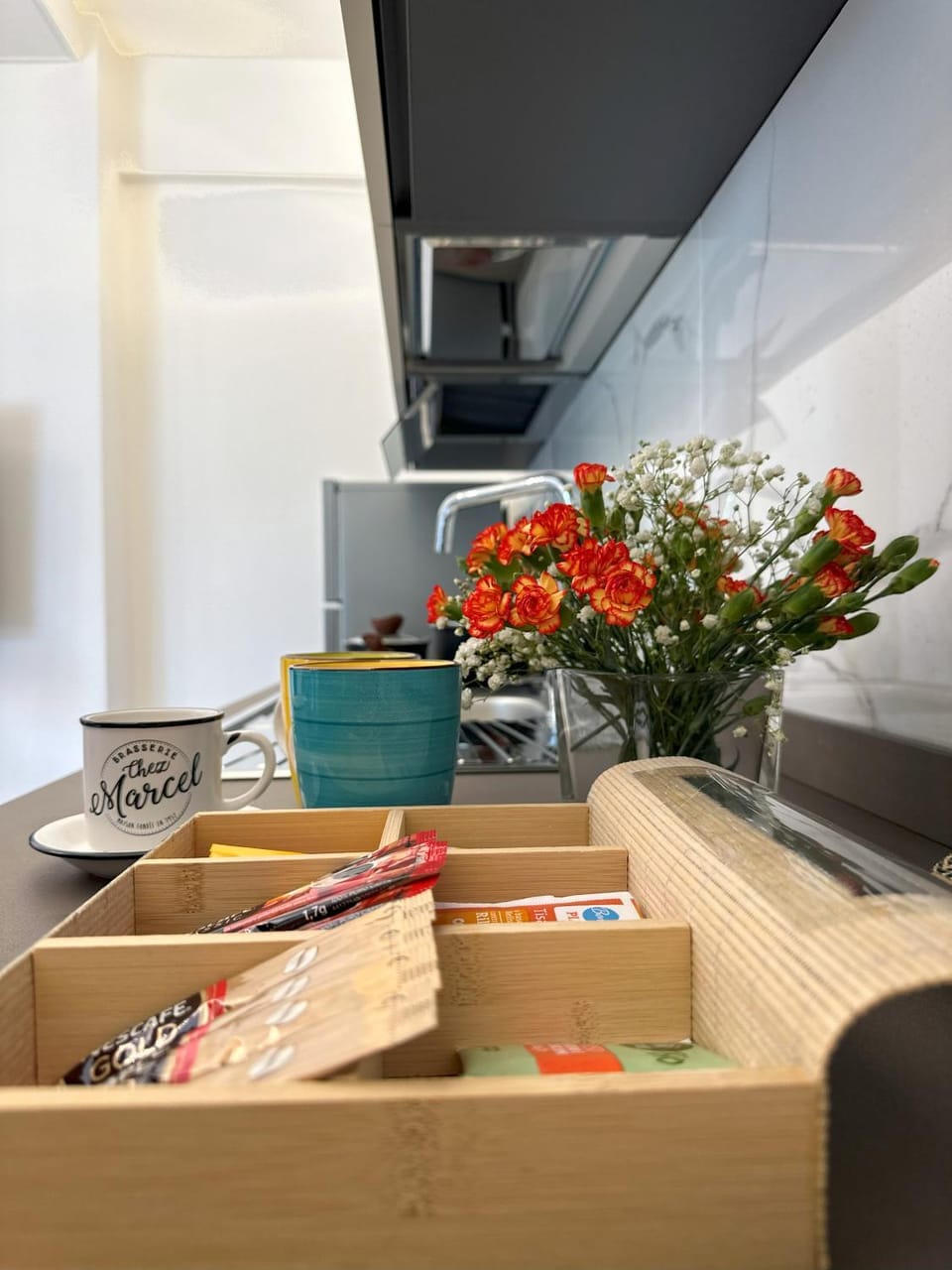 Kitchen or kitchenette, Living room