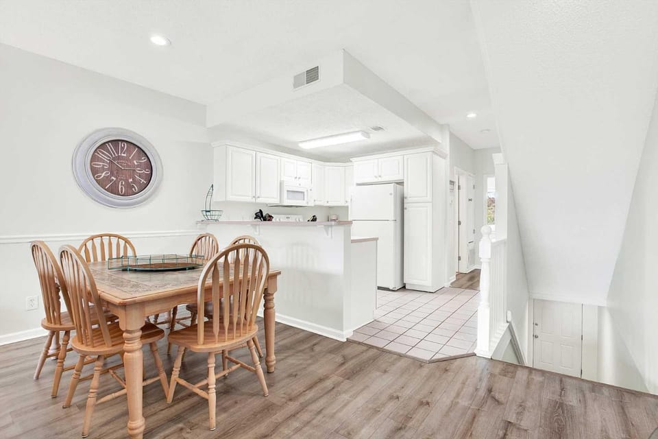Beach Point Villas Unit E House in Tybee Island