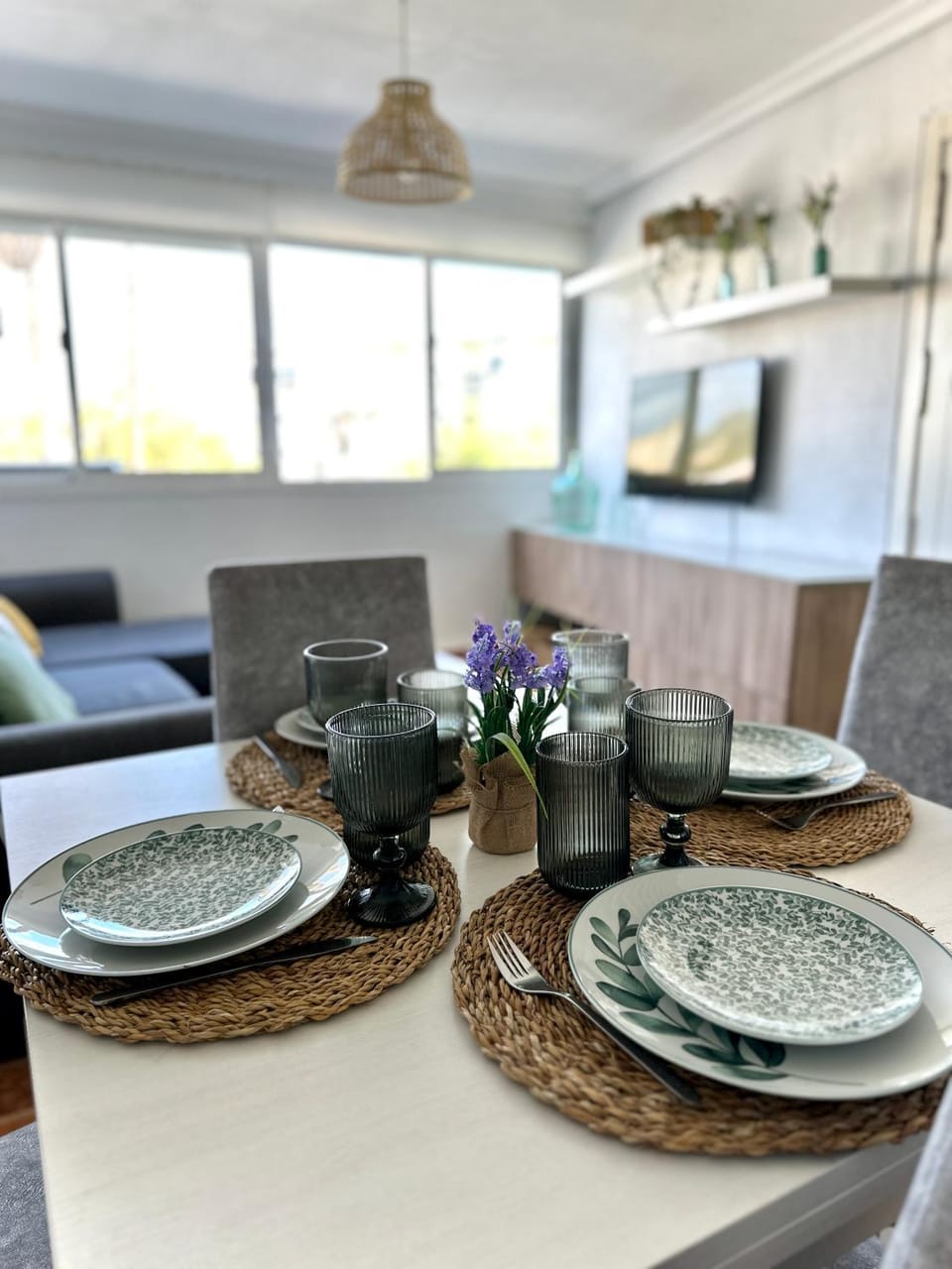 Seating area, Dining area