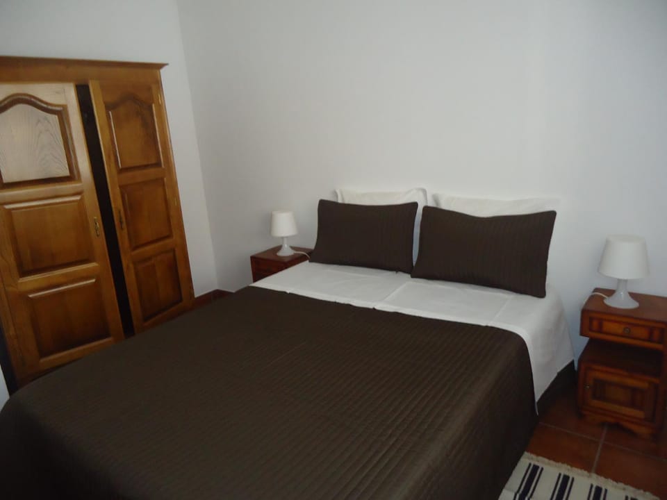 Bed, Bedroom, wardrobe