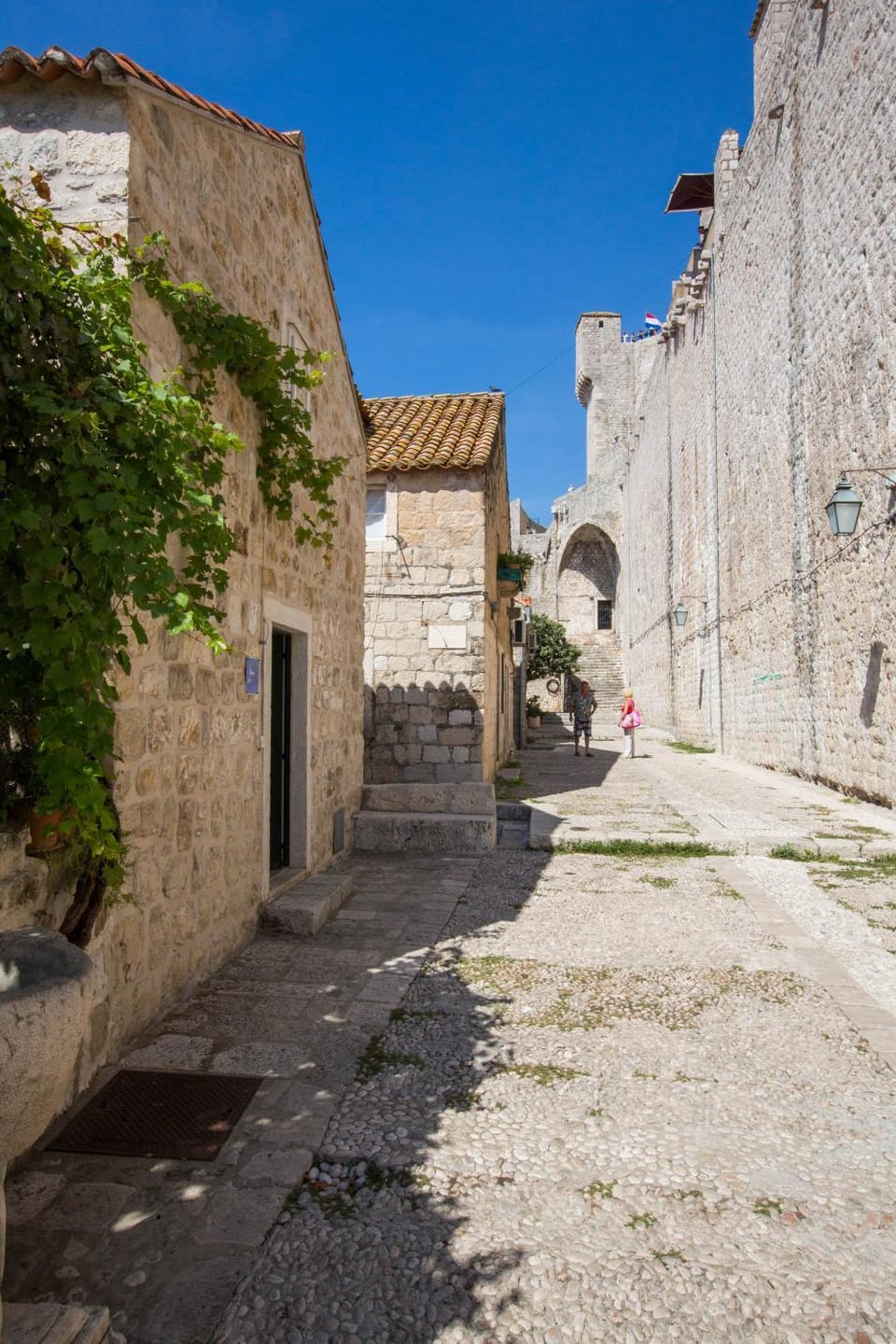 Property building, Day, Landmark view, Street view