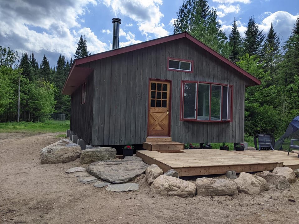 Meadowlark Cabin #5 Cabin in Hastings Highlands