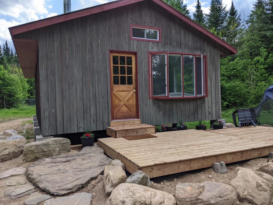 Meadowlark Cabin #5 Cabin in Hastings Highlands