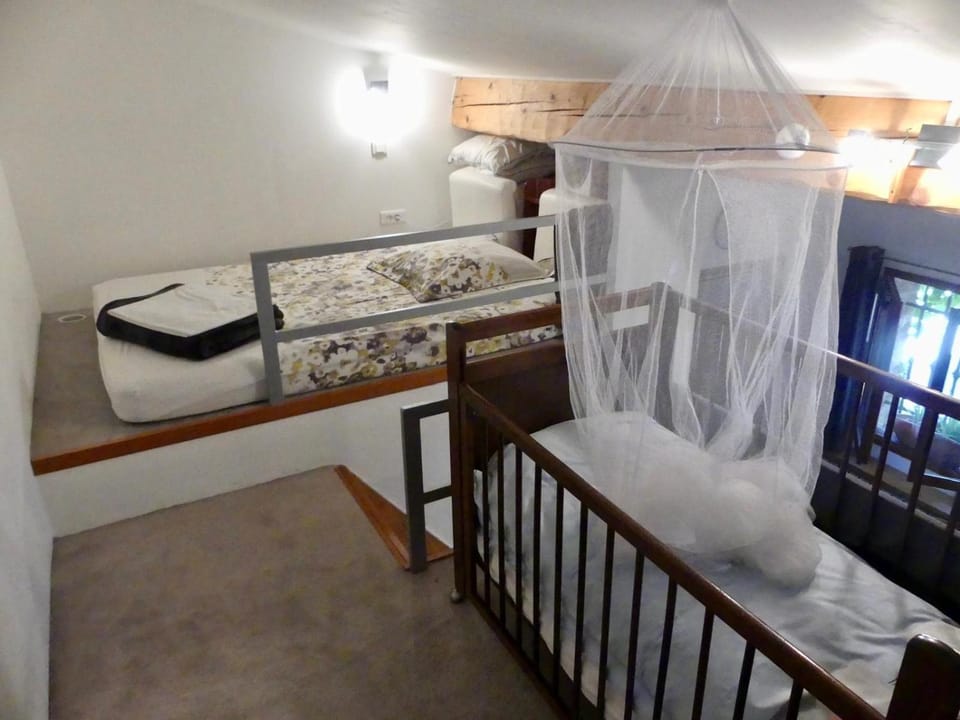 Bed, Bedroom, cot