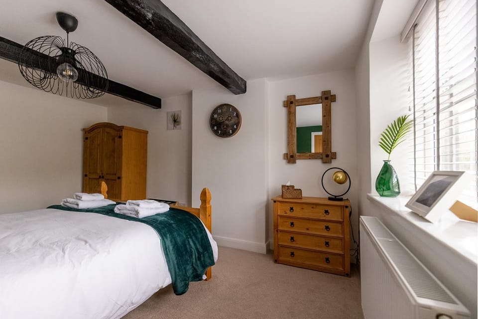 Bed, Bedroom, wardrobe