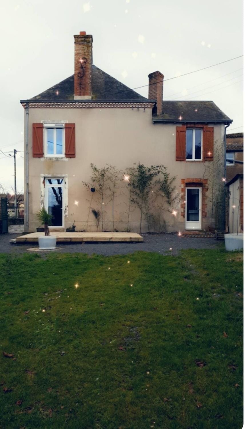 Gîte familial 8 à 10 personnes House in Bressuire