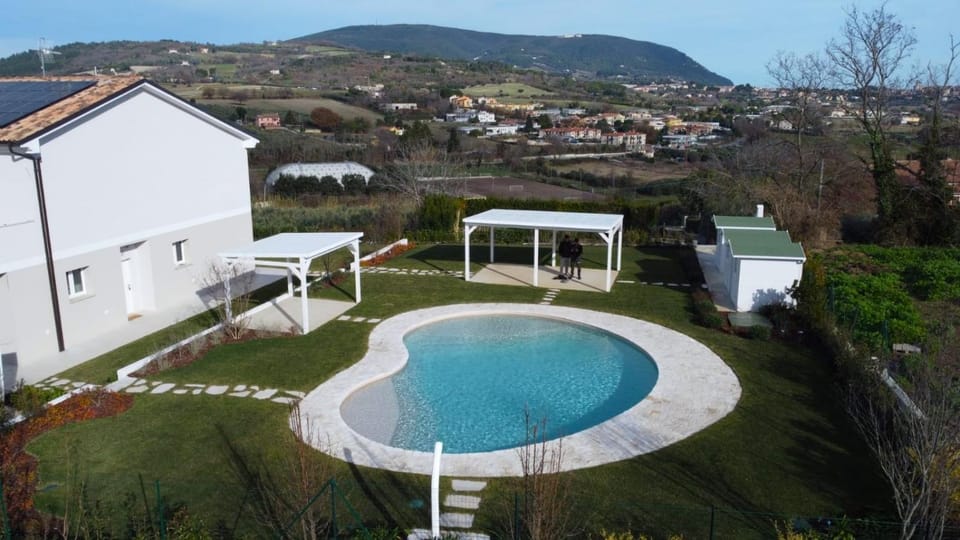 Property building, Garden, Garden view, Pool view, Swimming pool