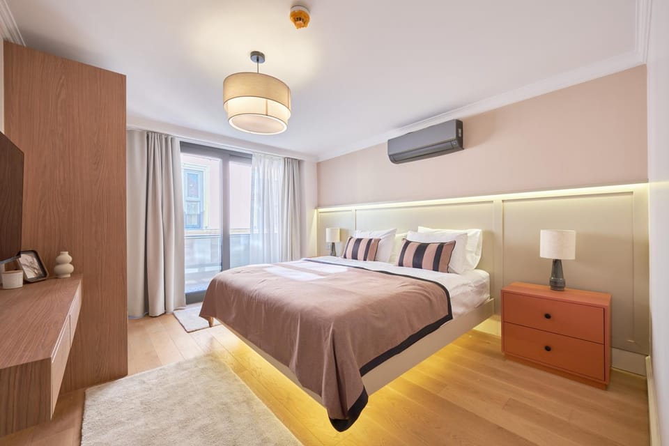 Bed, TV and multimedia, Bedroom, air conditioner