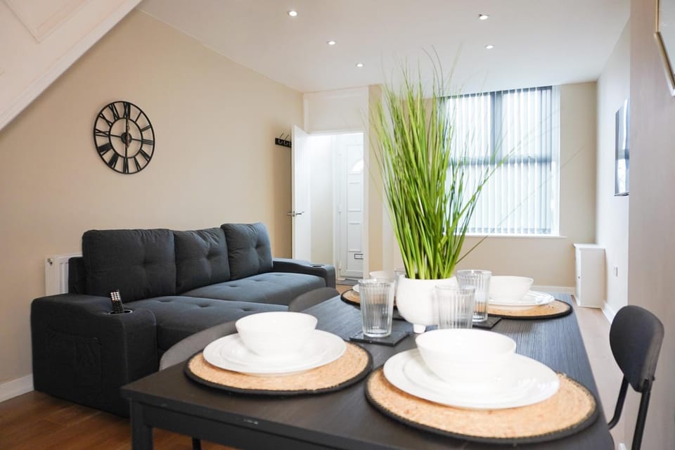Living room, Seating area, Dining area
