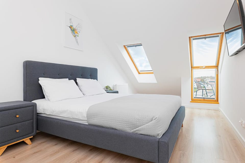 Bed, TV and multimedia, Balcony/Terrace, Balcony/Terrace, Photo of the whole room, Bedroom