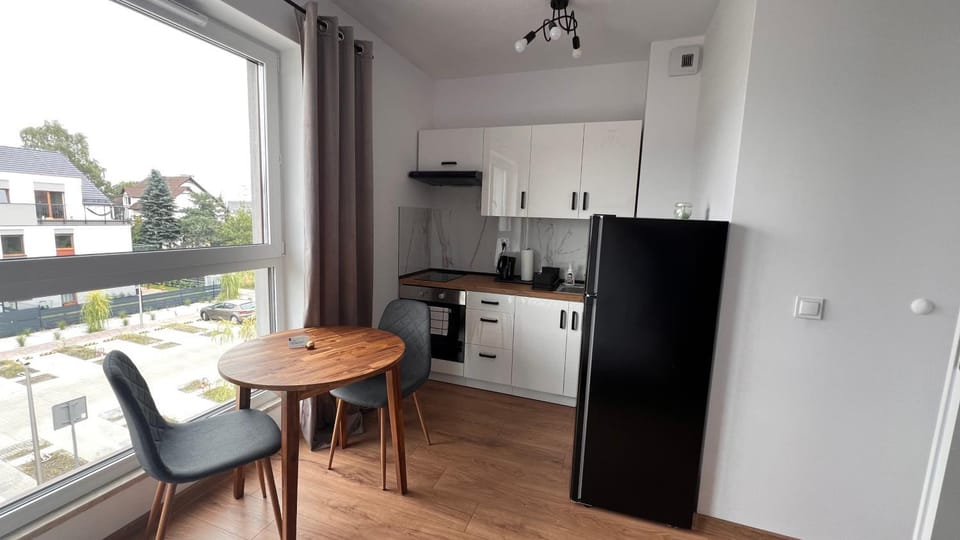 Kitchen or kitchenette, Dining area, oven, pet friendly, stove