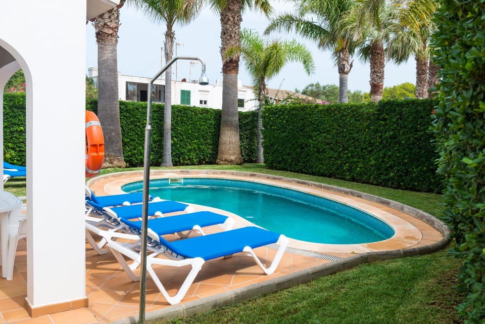 Patio, Day, Garden, Garden view, Pool view, Swimming pool, sunbed
