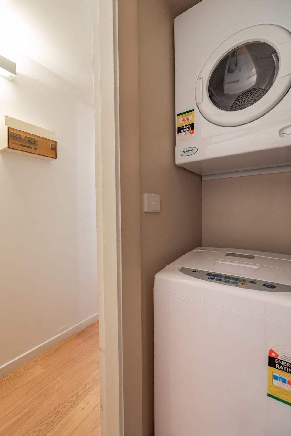 Schnapps 1 Apartment in Hotham Heights