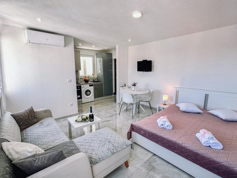 Apartment Marta Apartment in Makarska