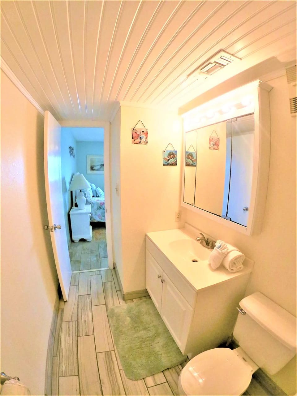Beautiful Oceanfront Condo 609 Apartment in Garden City