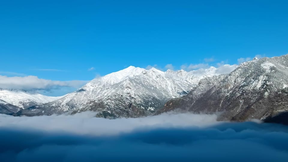 Nearby landmark, Natural landscape, Mountain view