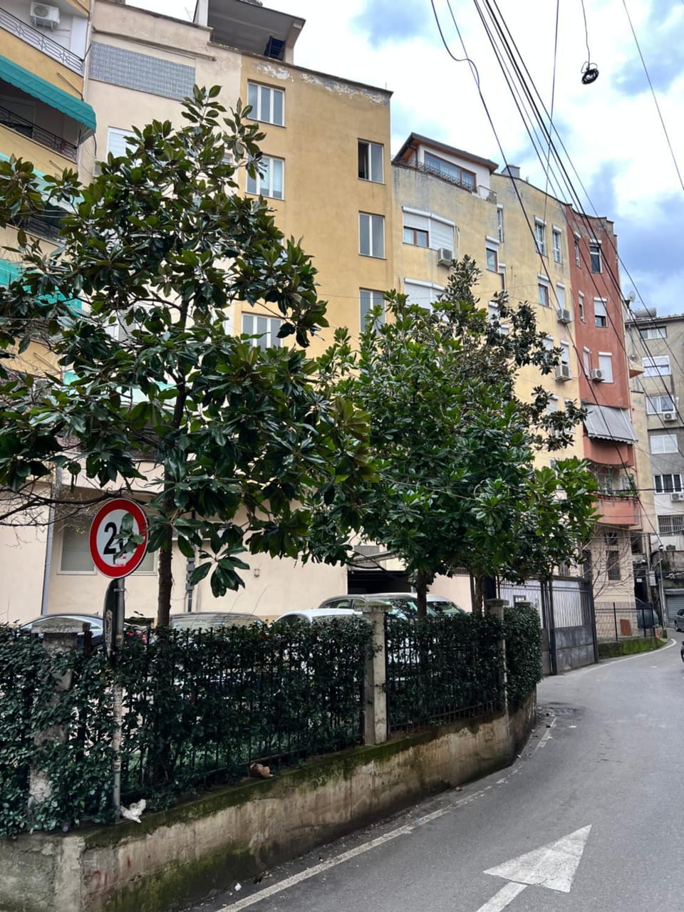 Neighbourhood, Street view