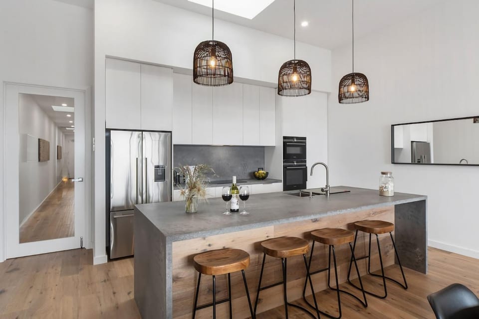 Beachfront Bliss Luxury Views Vacation rental in Melbourne