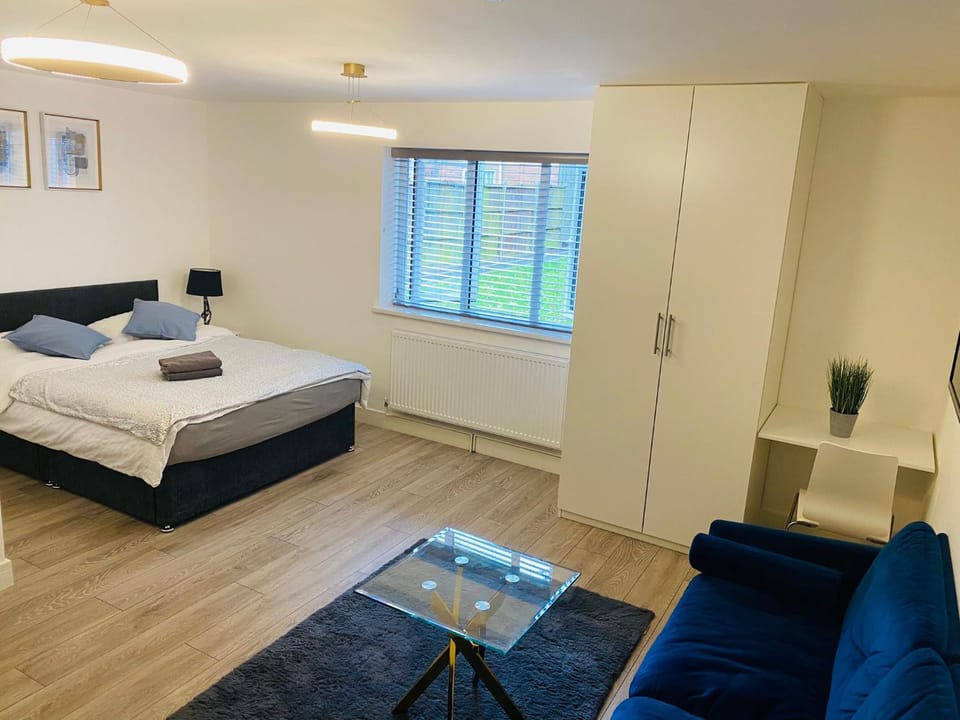 Living room, Bedroom