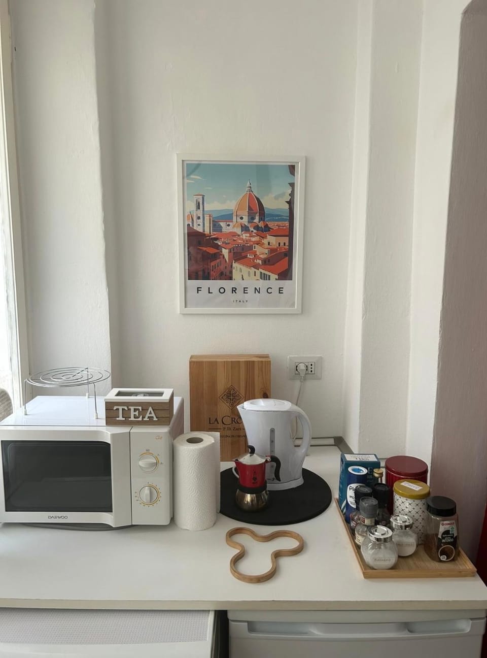 Coffee/tea facilities, minibar