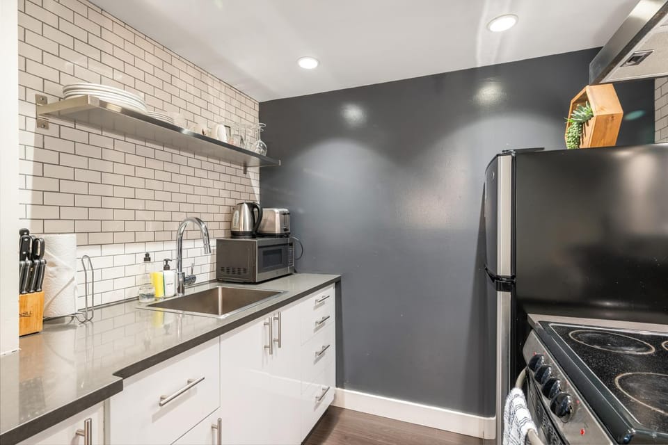 Coffee/tea facilities, Kitchen or kitchenette, dishwasher, minibar, pet friendly, stove, toaster