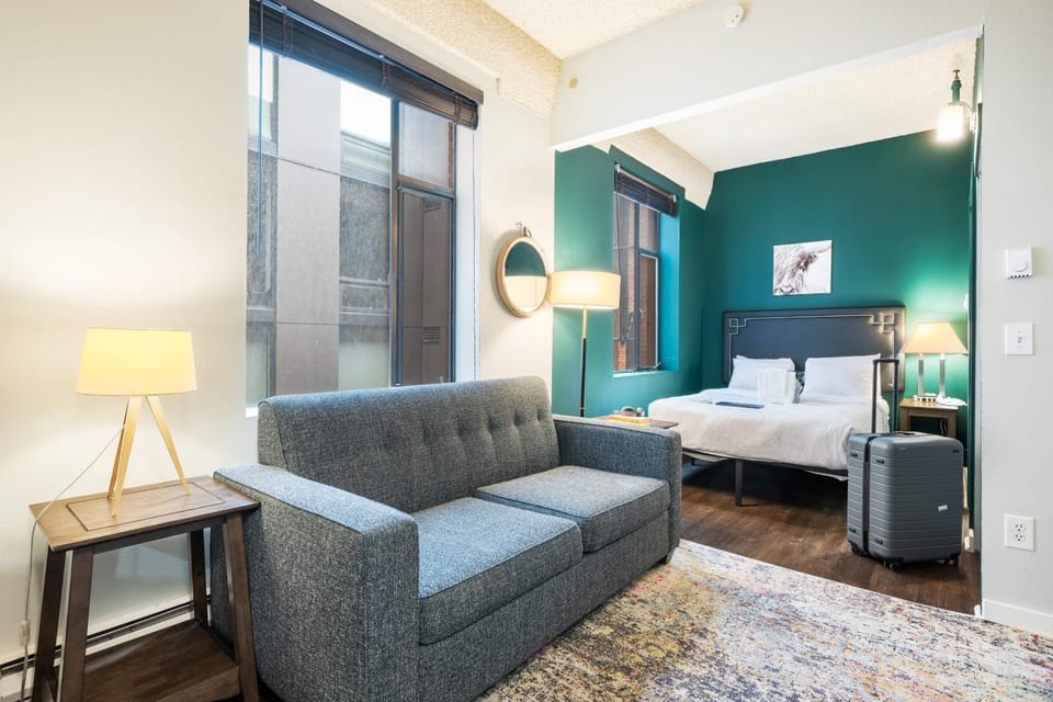 Bed, Living room, Photo of the whole room, Seating area, Bedroom