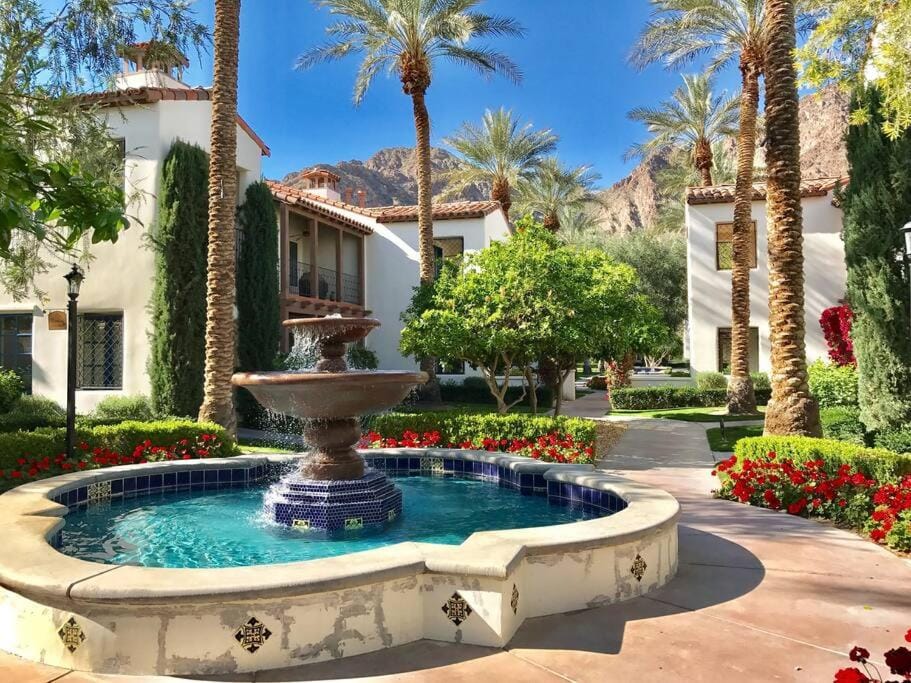 Resort King Studio with Private Balcony 064622 House in Indian Wells