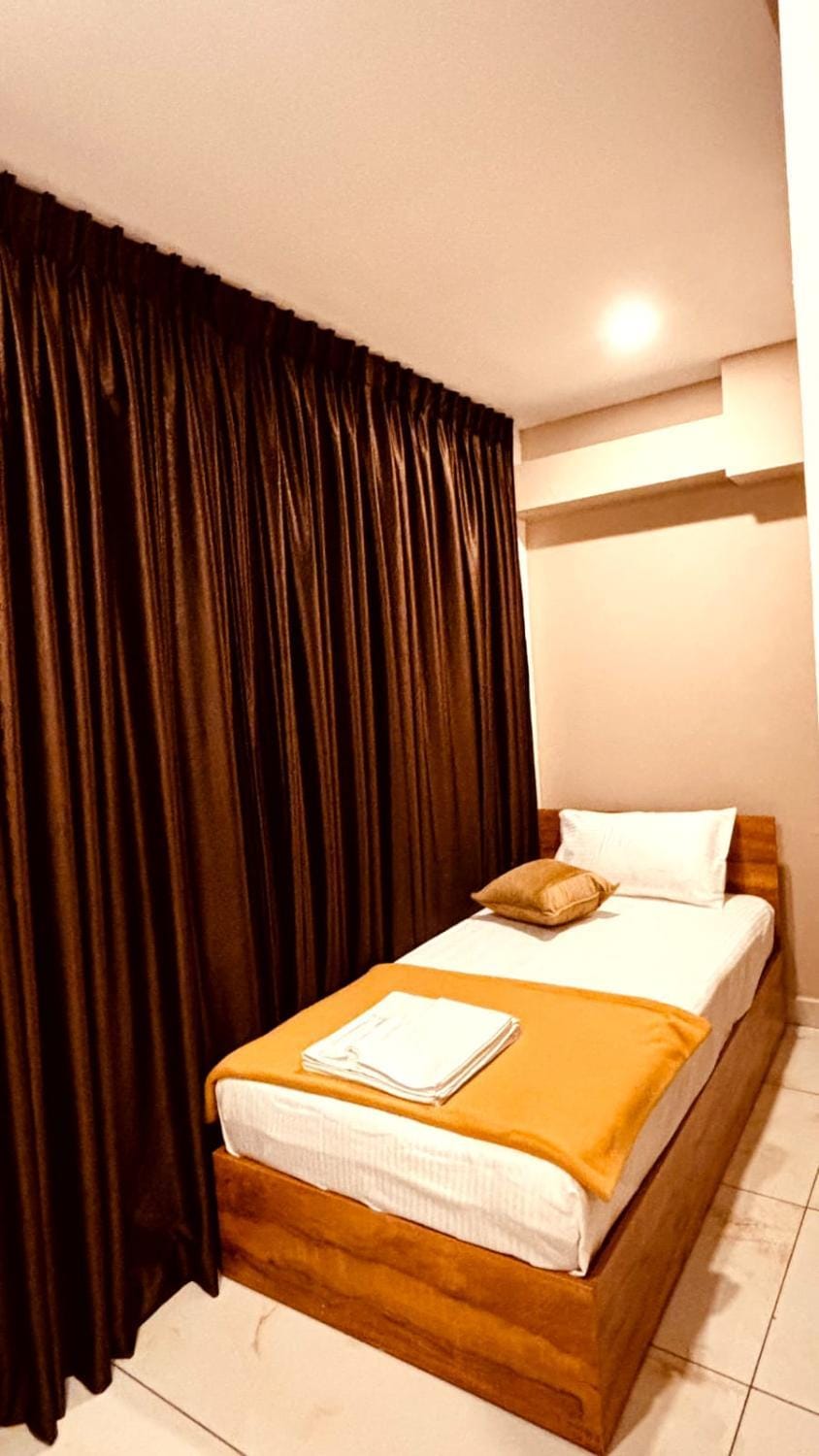 Igloo Stays Kakkanad Hotel in Kochi