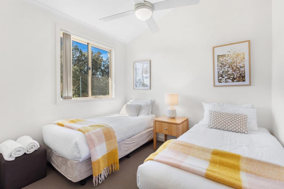 Madigan Cottages | Kookaburra Cottage House in Rothbury