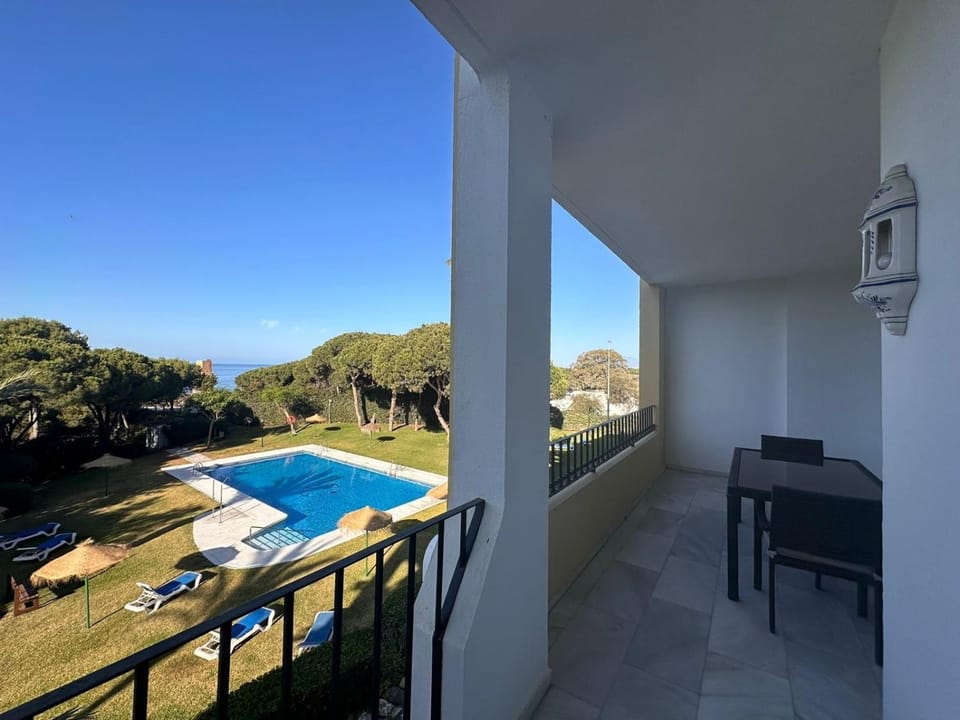 Patio, Natural landscape, View (from property/room), Balcony/Terrace, Pool view, Swimming pool