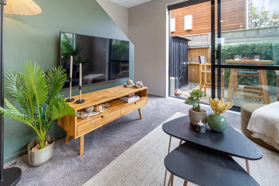 Patio, TV and multimedia, View (from property/room), Balcony/Terrace, Living room, Photo of the whole room, Decorative detail, Seating area