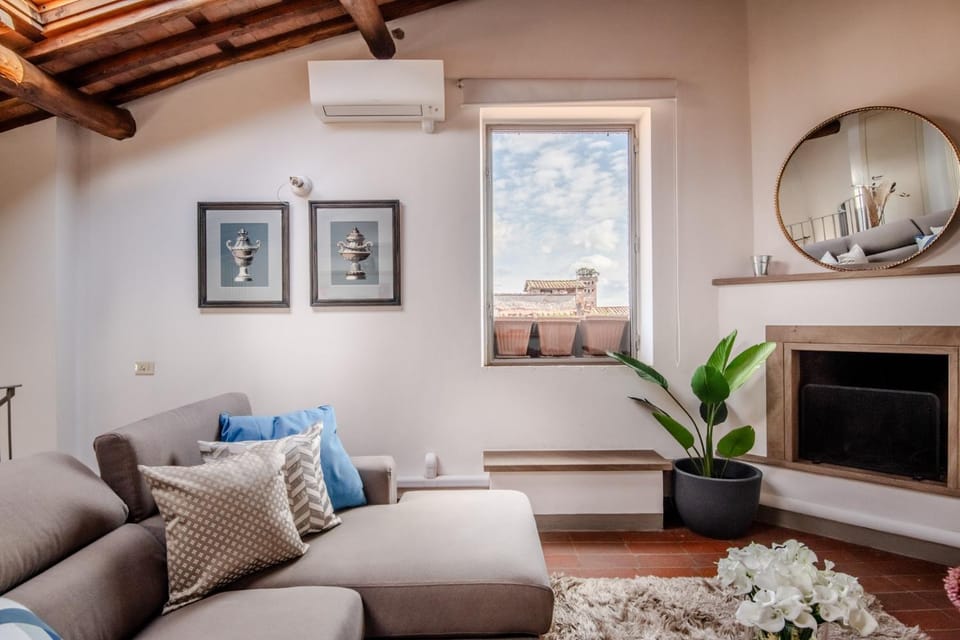 Georgia Modern Panoramic Penthouse with Elevator Apartment in Capannori