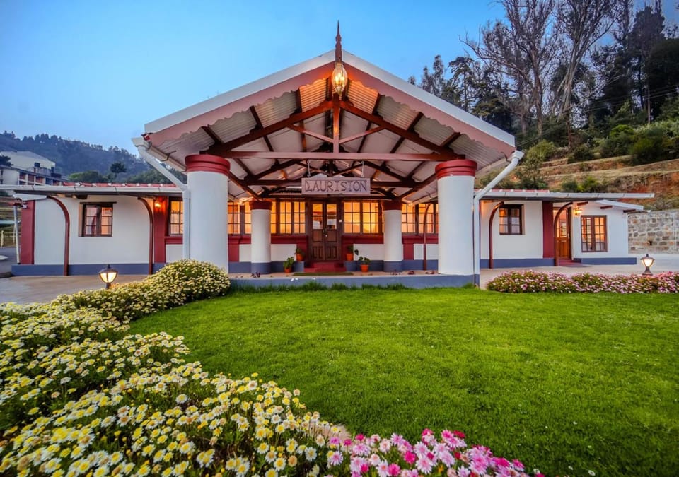 Property building, Spring, Garden, Garden