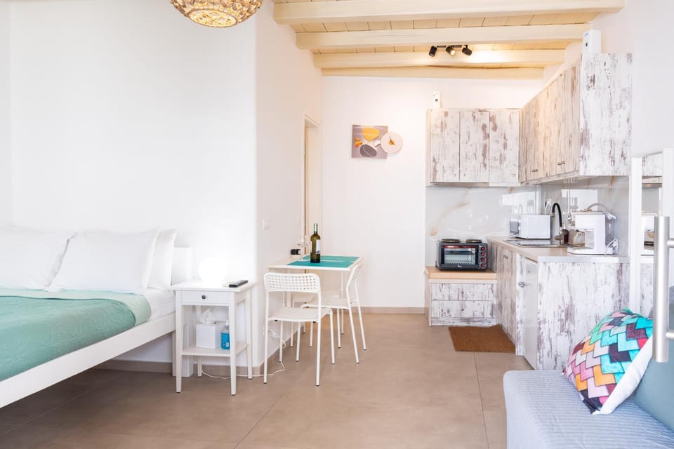 Property building, Living room, Bedroom