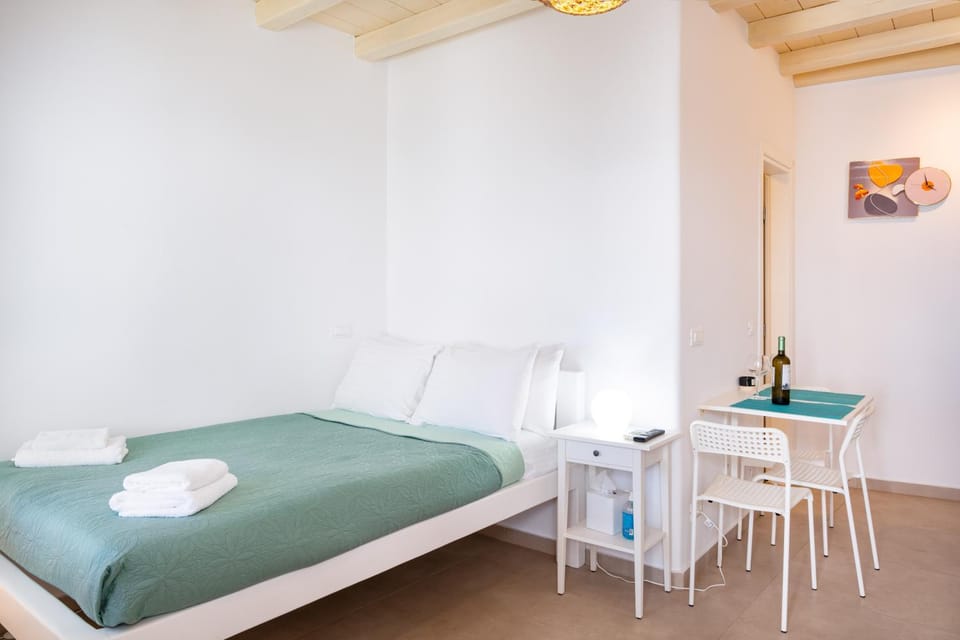 Property building, Living room, Bedroom
