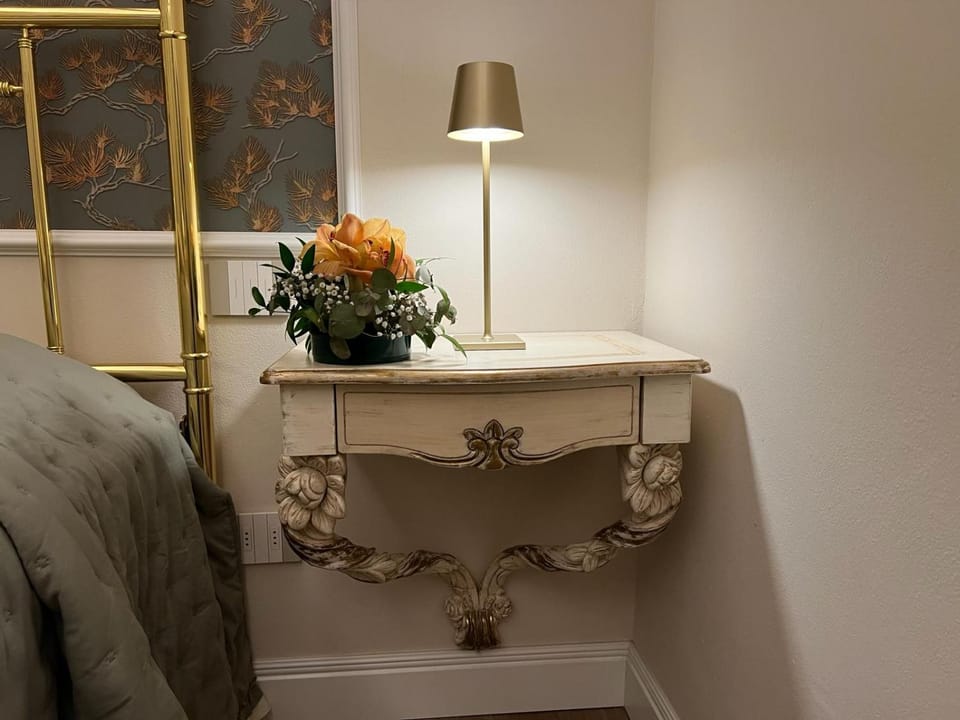 Decorative detail, Bedroom